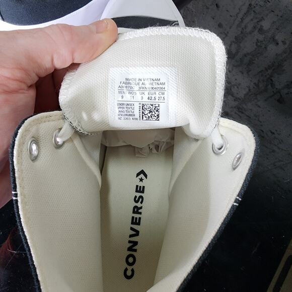 New Converse Chuck Taylor Lugged 2.0 High Top Size 11 - Picture 3 of 5